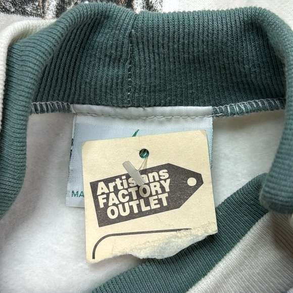 Vintage Artisans AOP Snow Winter Forest Wolf Crew Sweatshirt XL NWT - Picture 7 of 11